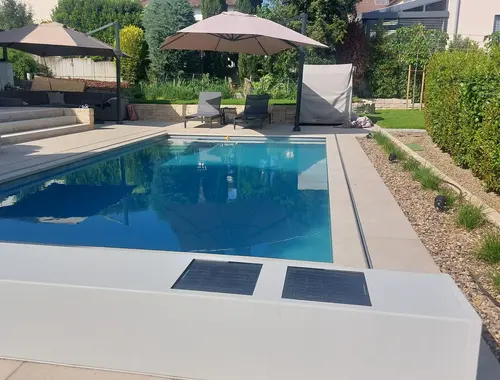 Schwimmbad